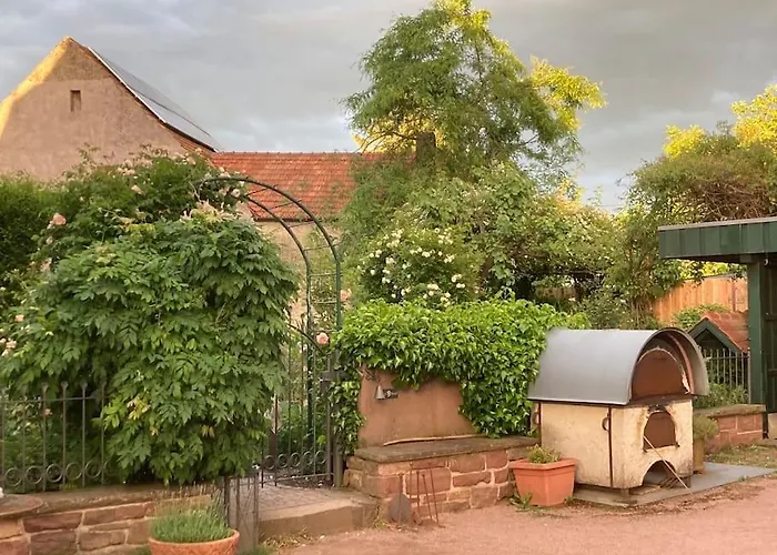 Charmante, Grosszuegige Fleurie *